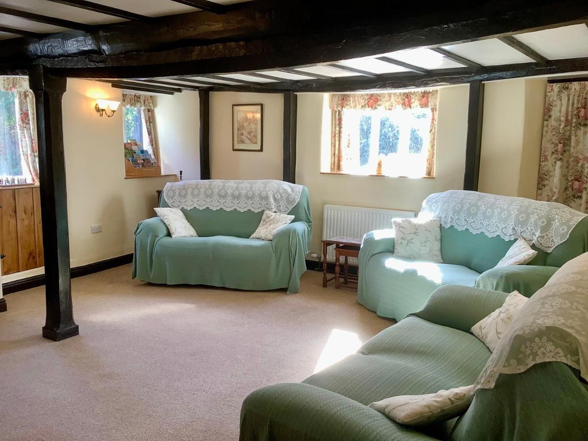 The Barn And Pinn Cottage Sidmouth Exterior photo