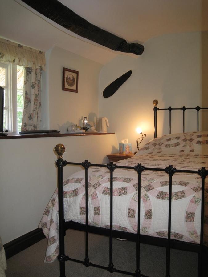 The Barn And Pinn Cottage Sidmouth Exterior photo