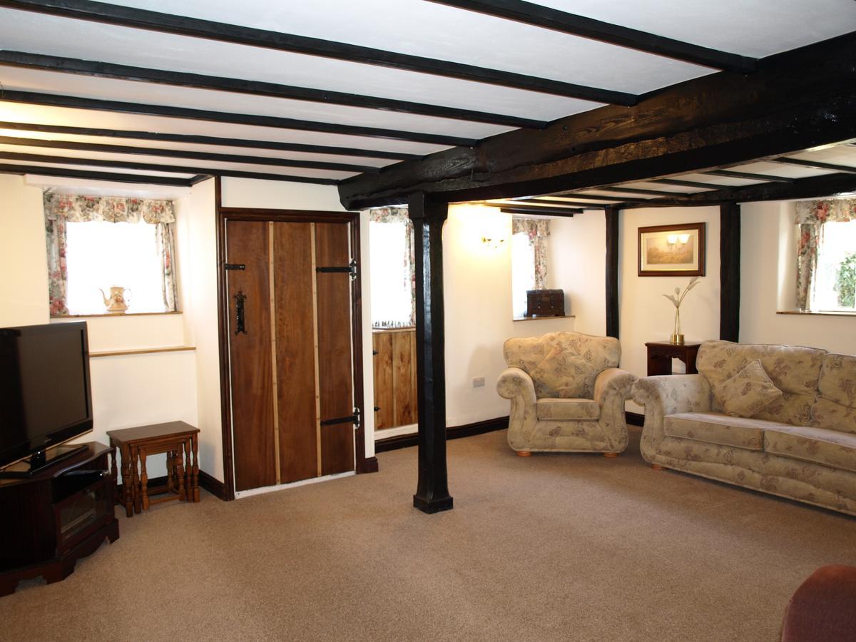 The Barn And Pinn Cottage Sidmouth Exterior photo