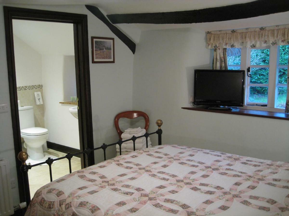The Barn And Pinn Cottage Sidmouth Exterior photo
